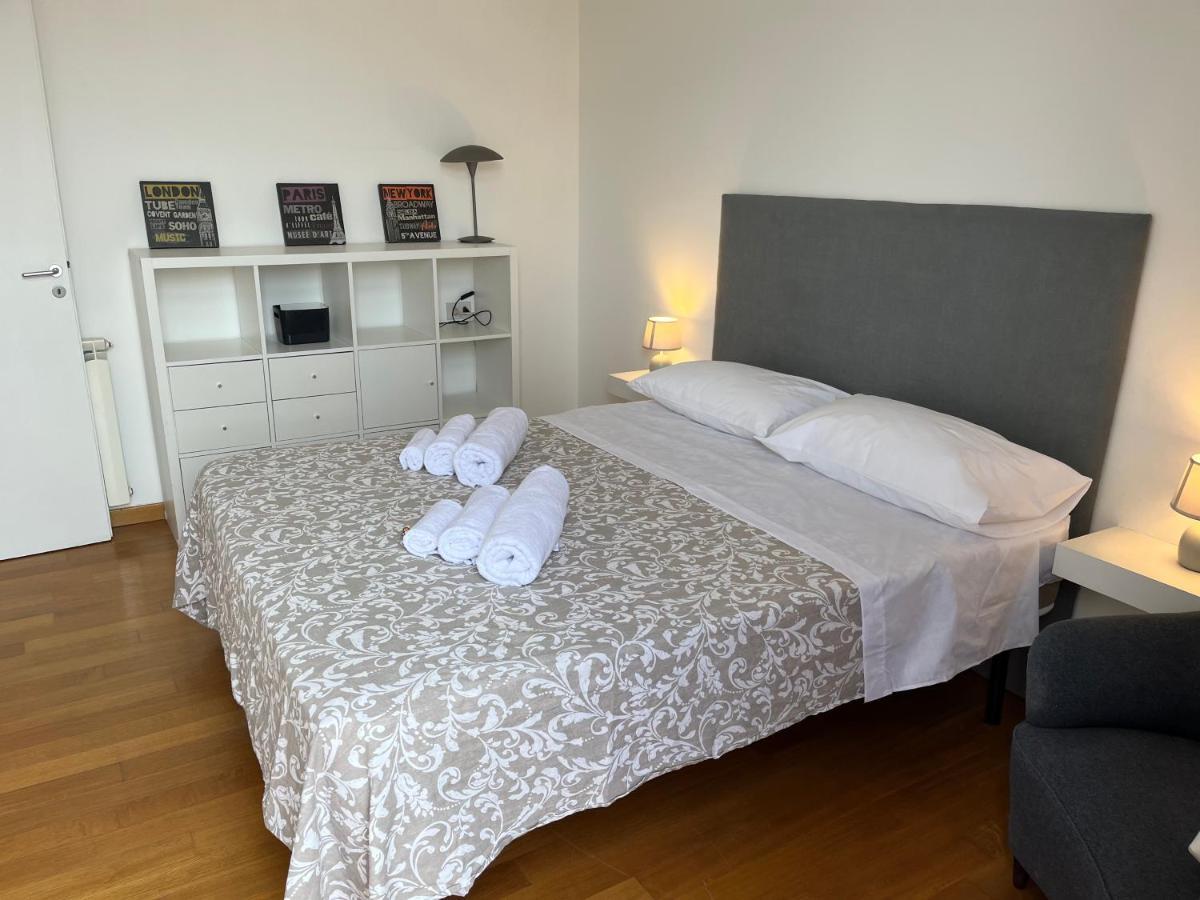 פלרמו Politeama Suite In The Heart Of The City מראה חיצוני תמונה